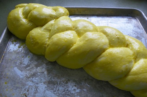 challah with egg wash