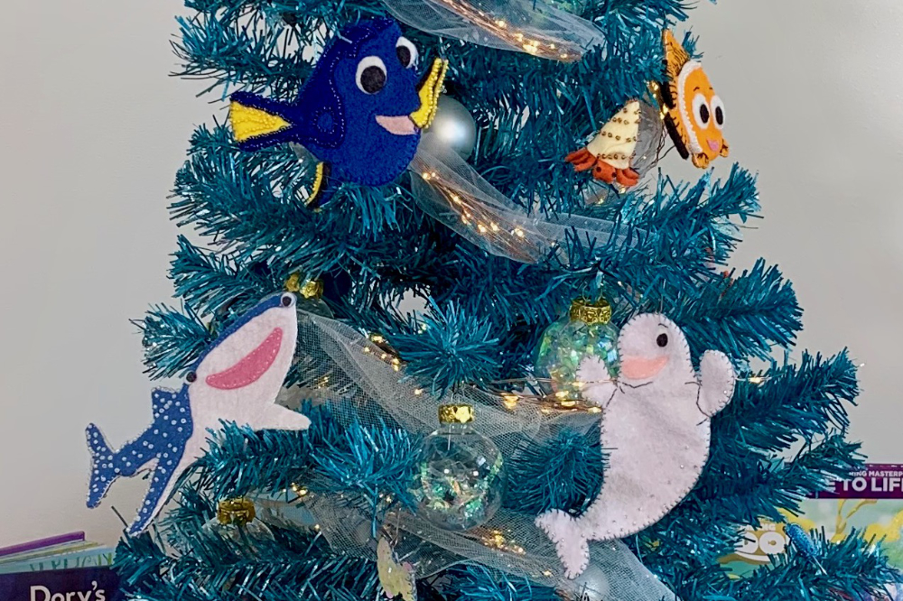 Hannah’s Magical Dory and Friends Christmas Tree